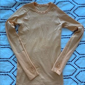 Lululemon run swiftly long sleeve - sz 4